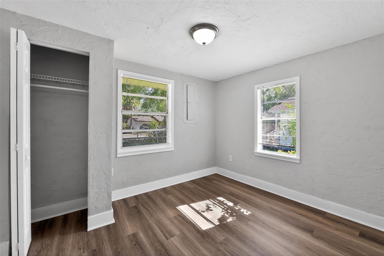 Image 9 of 15 For 1150 52nd Street