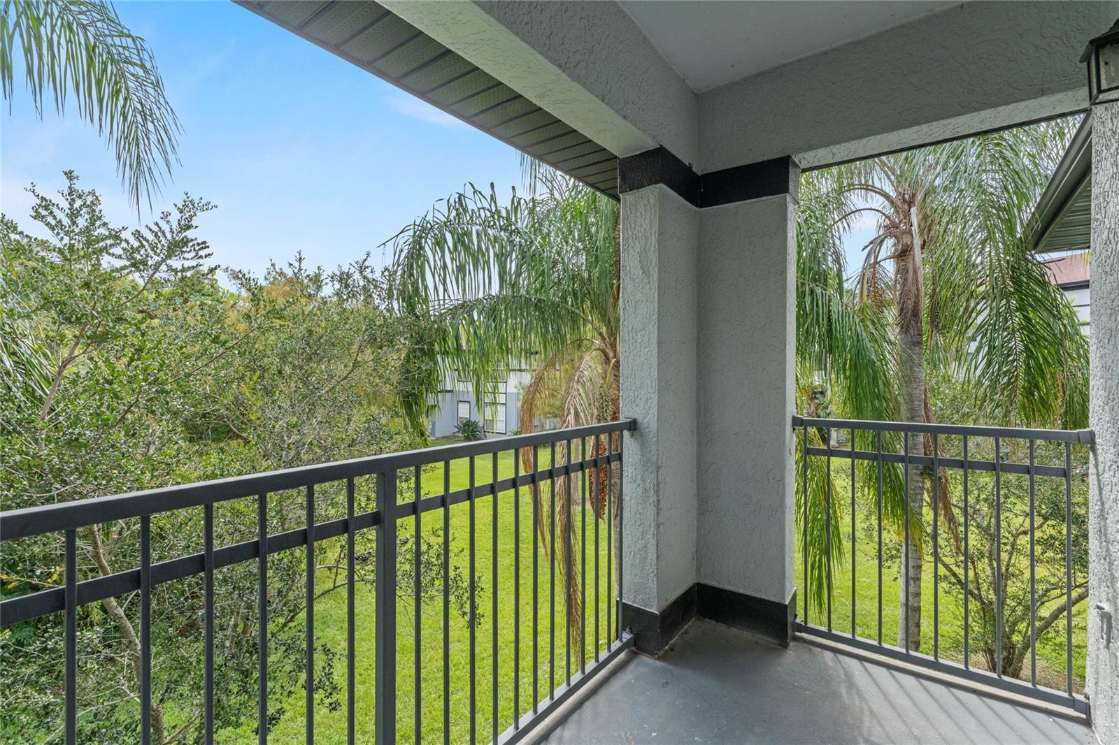 Image 18 of 42 For 5501 Pga Boulevard 4724