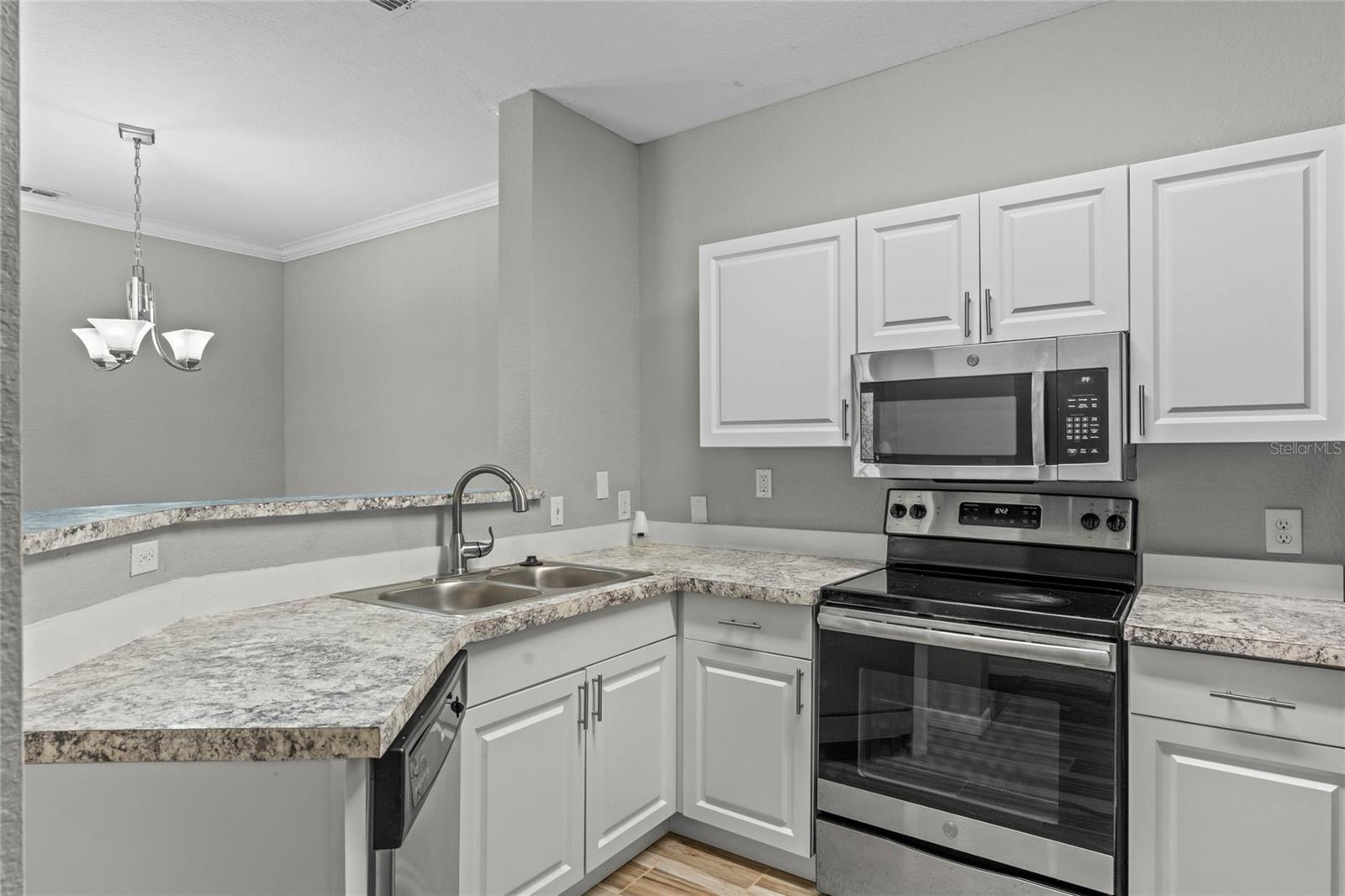 Image 2 of 42 For 5501 Pga Boulevard 4724