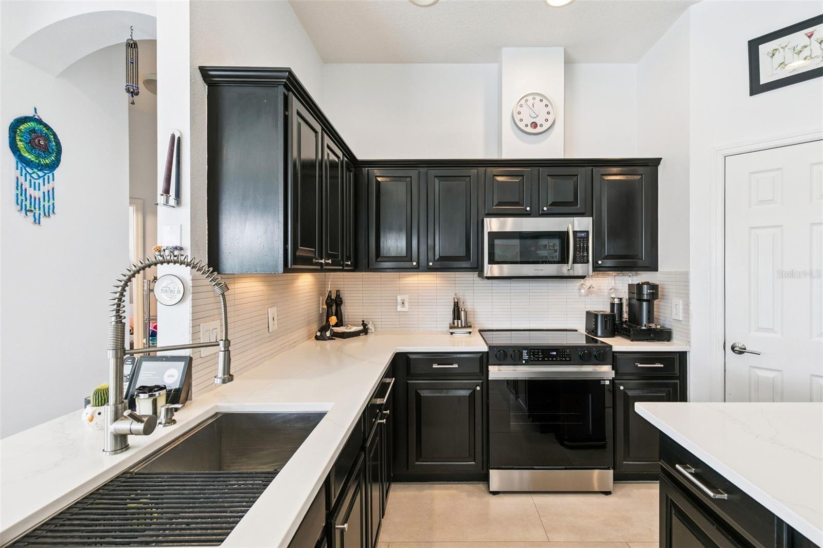 Image 18 of 62 For 1652 Cherry Ridge Drive