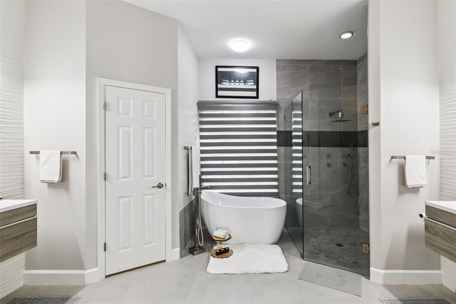 Image 25 of 62 For 1652 Cherry Ridge Drive