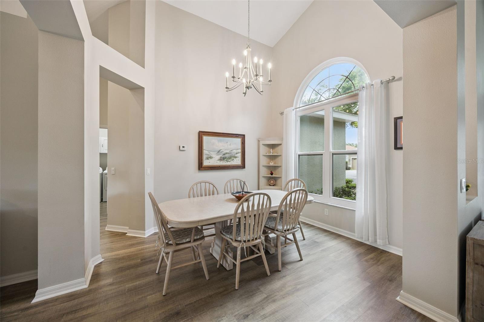 Image 13 of 61 For 1052 Kersfield Circle
