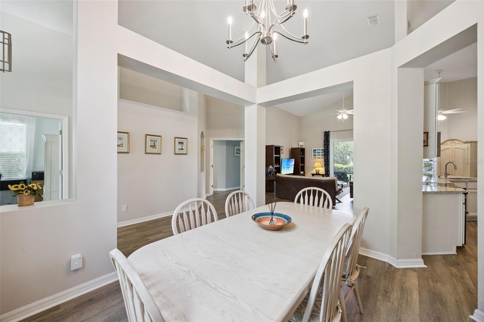 Image 15 of 61 For 1052 Kersfield Circle