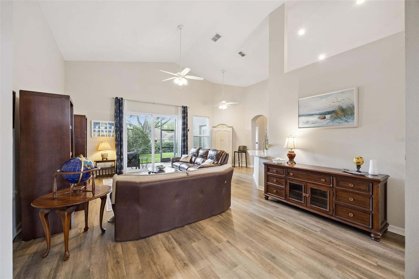 Image 20 of 61 For 1052 Kersfield Circle