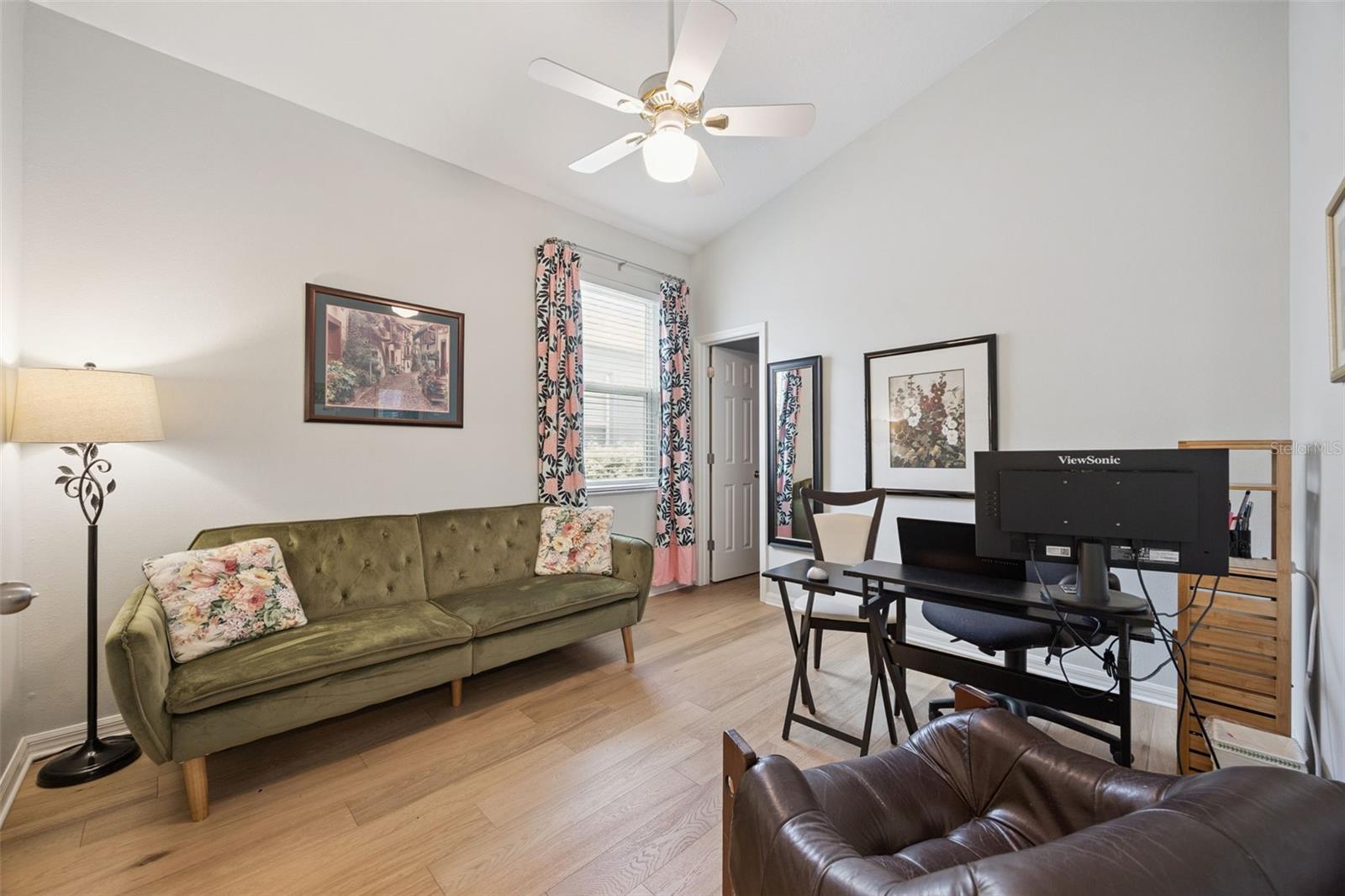 Image 40 of 61 For 1052 Kersfield Circle