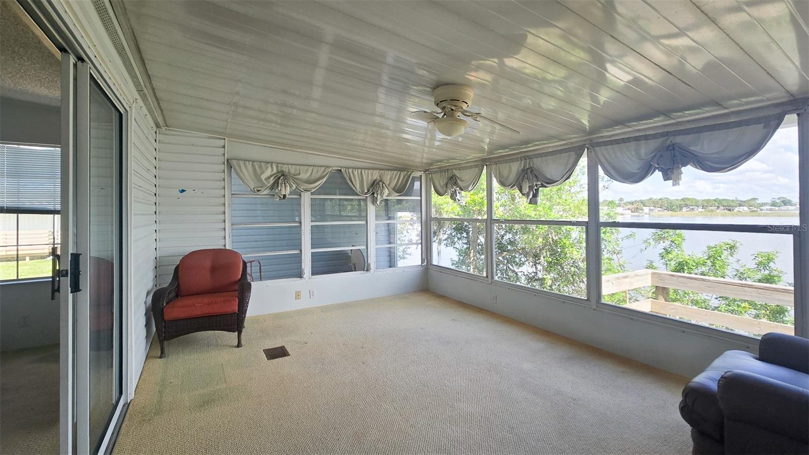 Image 8 of 27 For 300 Beech Court