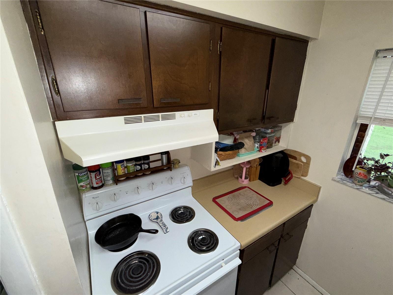 Image 16 of 25 For 135 Springwood Circle E