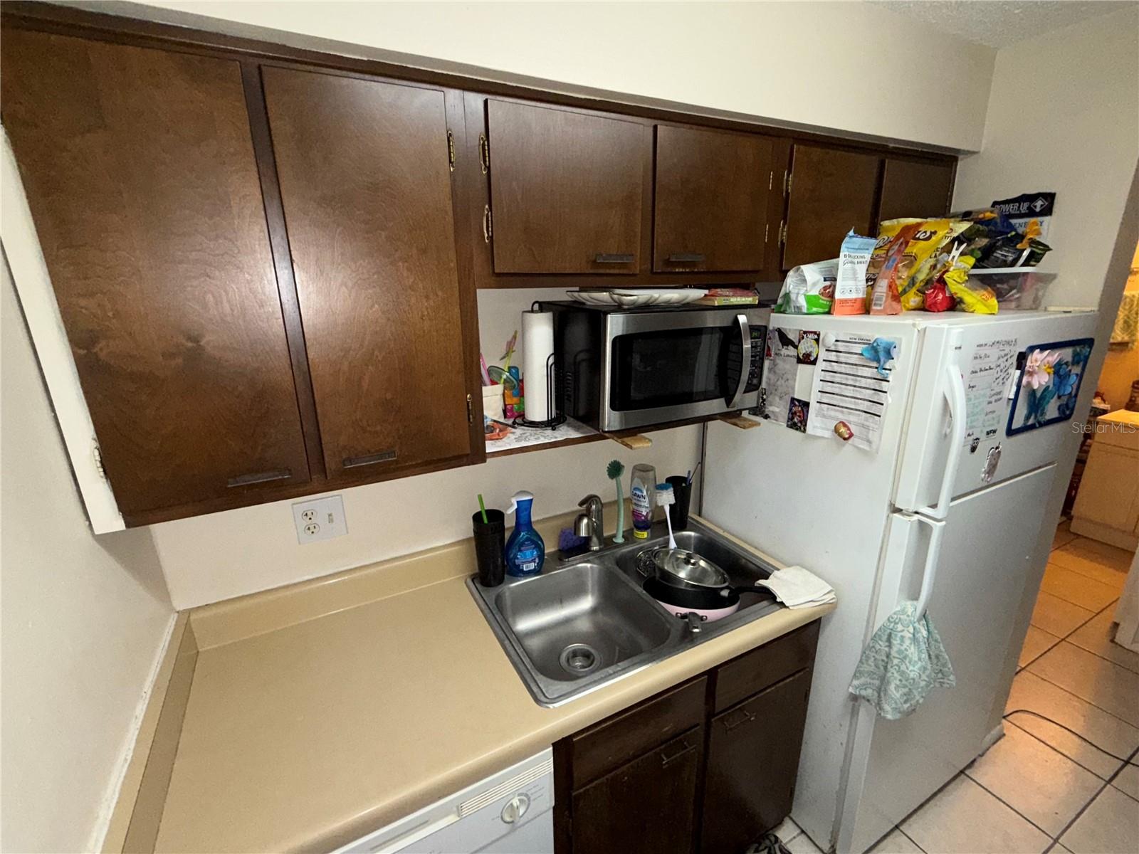 Image 17 of 25 For 135 Springwood Circle E