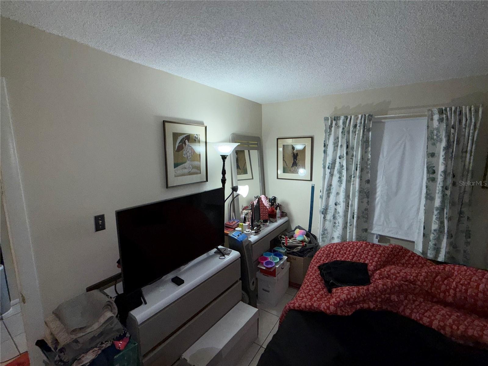 Image 22 of 25 For 135 Springwood Circle E