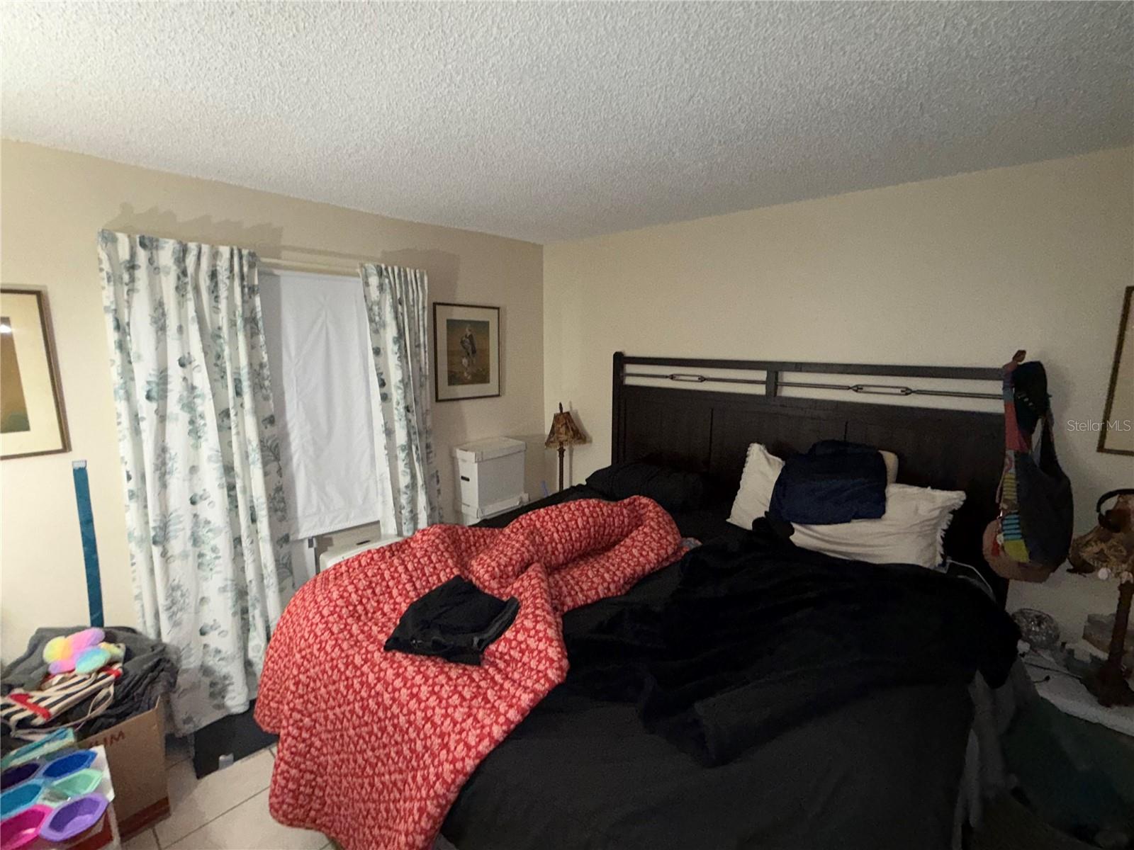 Image 23 of 25 For 135 Springwood Circle E