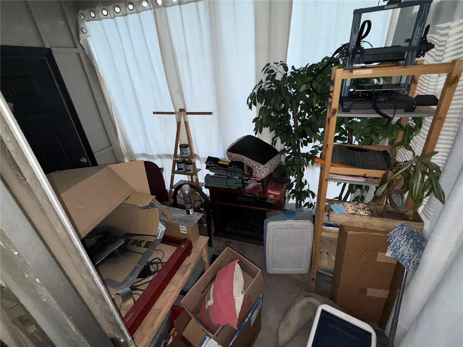 Image 24 of 25 For 135 Springwood Circle E