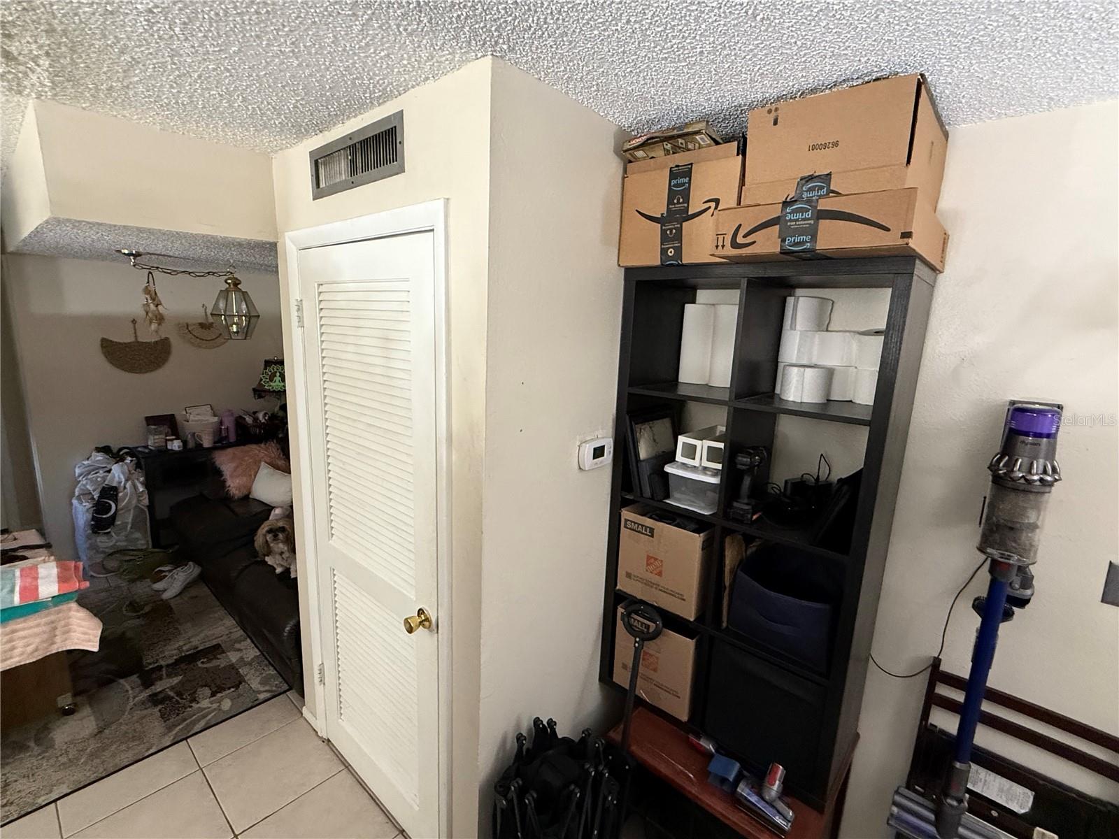 Image 6 of 25 For 135 Springwood Circle E