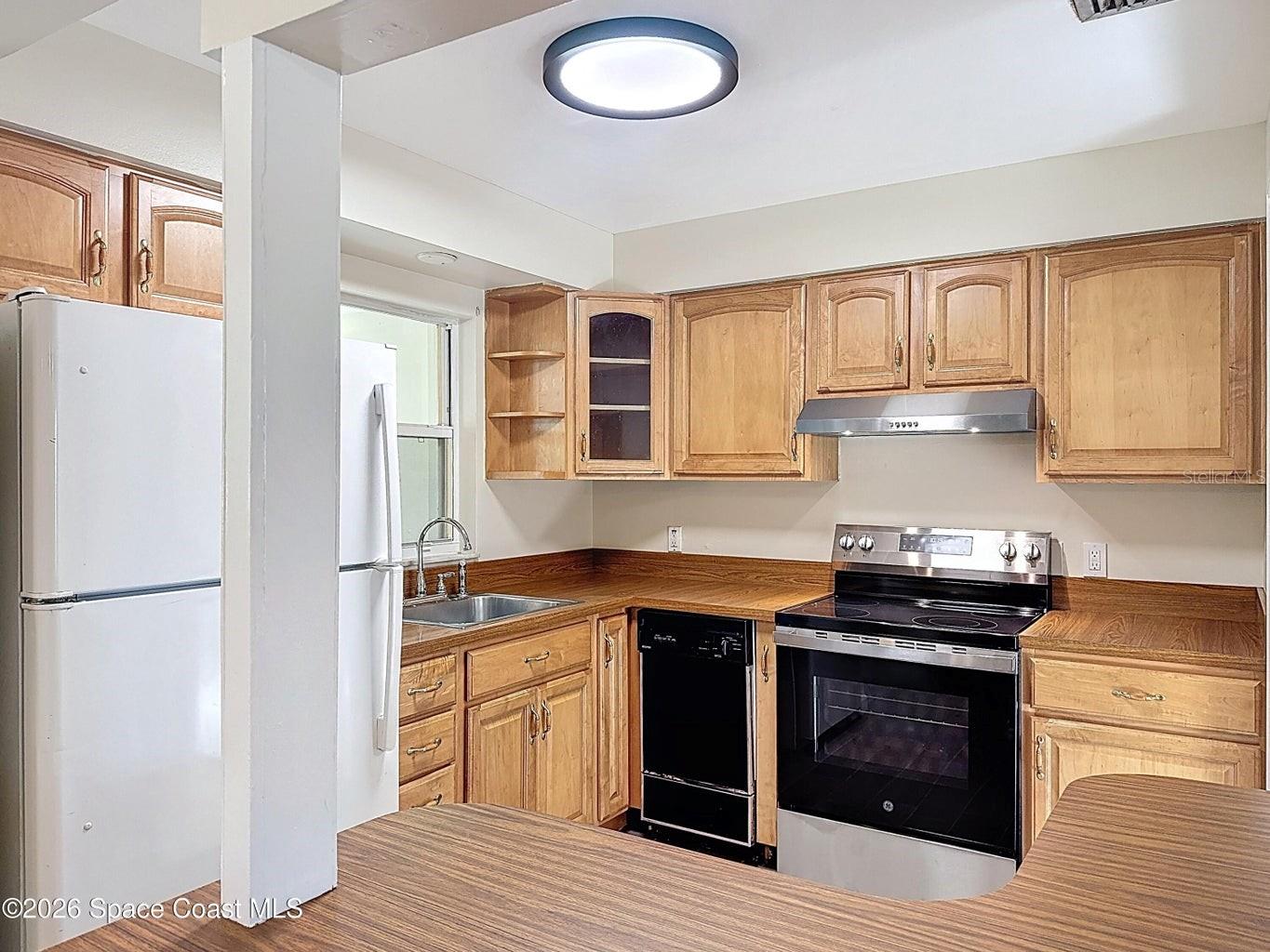 Image 11 of 36 For 1315 Lester Court
