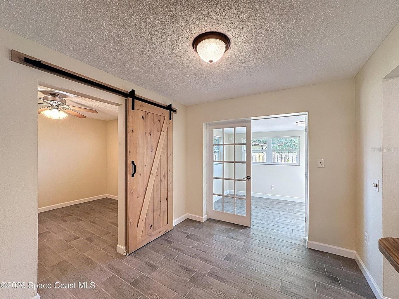 Image 12 of 36 For 1315 Lester Court
