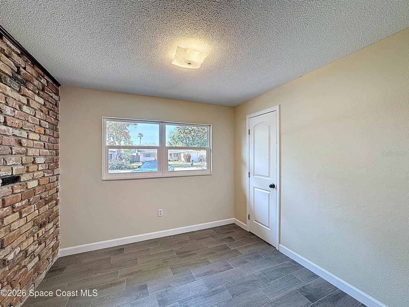 Image 22 of 36 For 1315 Lester Court