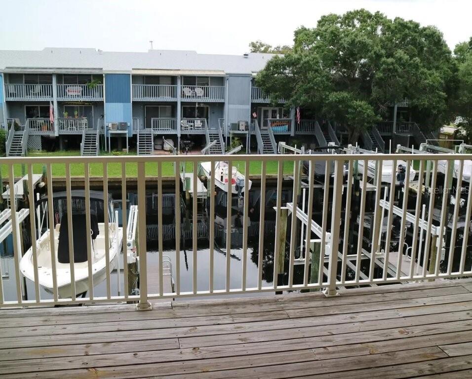 Image 6 of 6 For 810 Callista Cay Loop