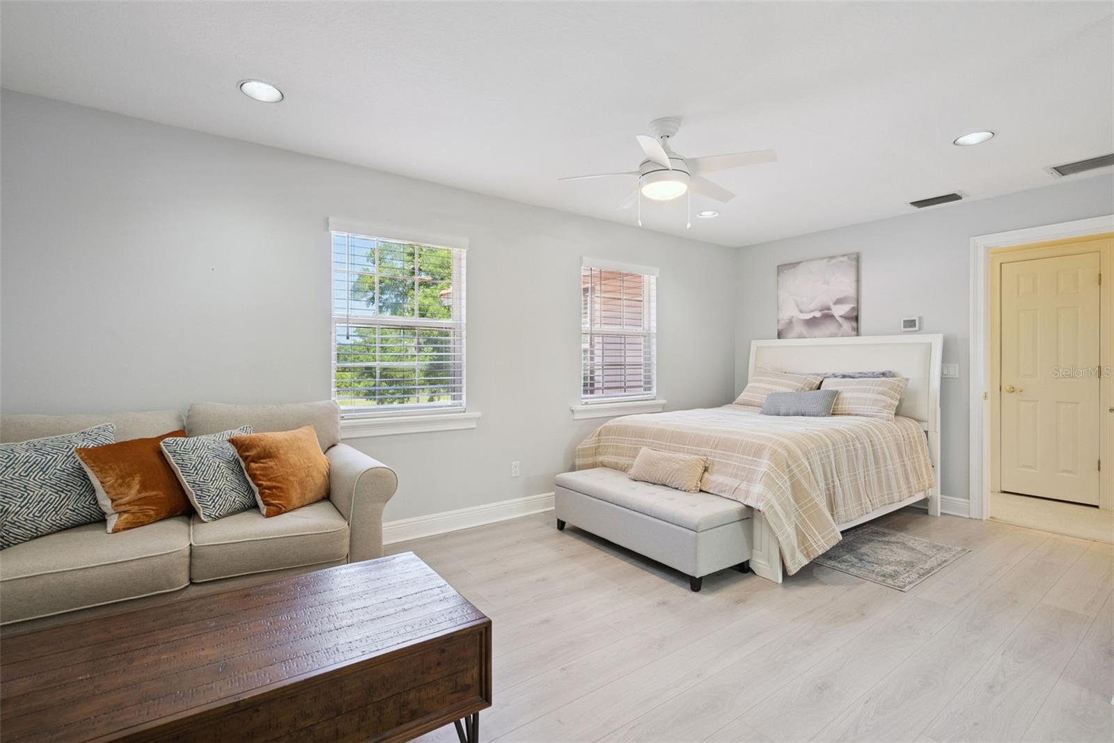 Image 20 of 67 For 1498 Markham Woods Road