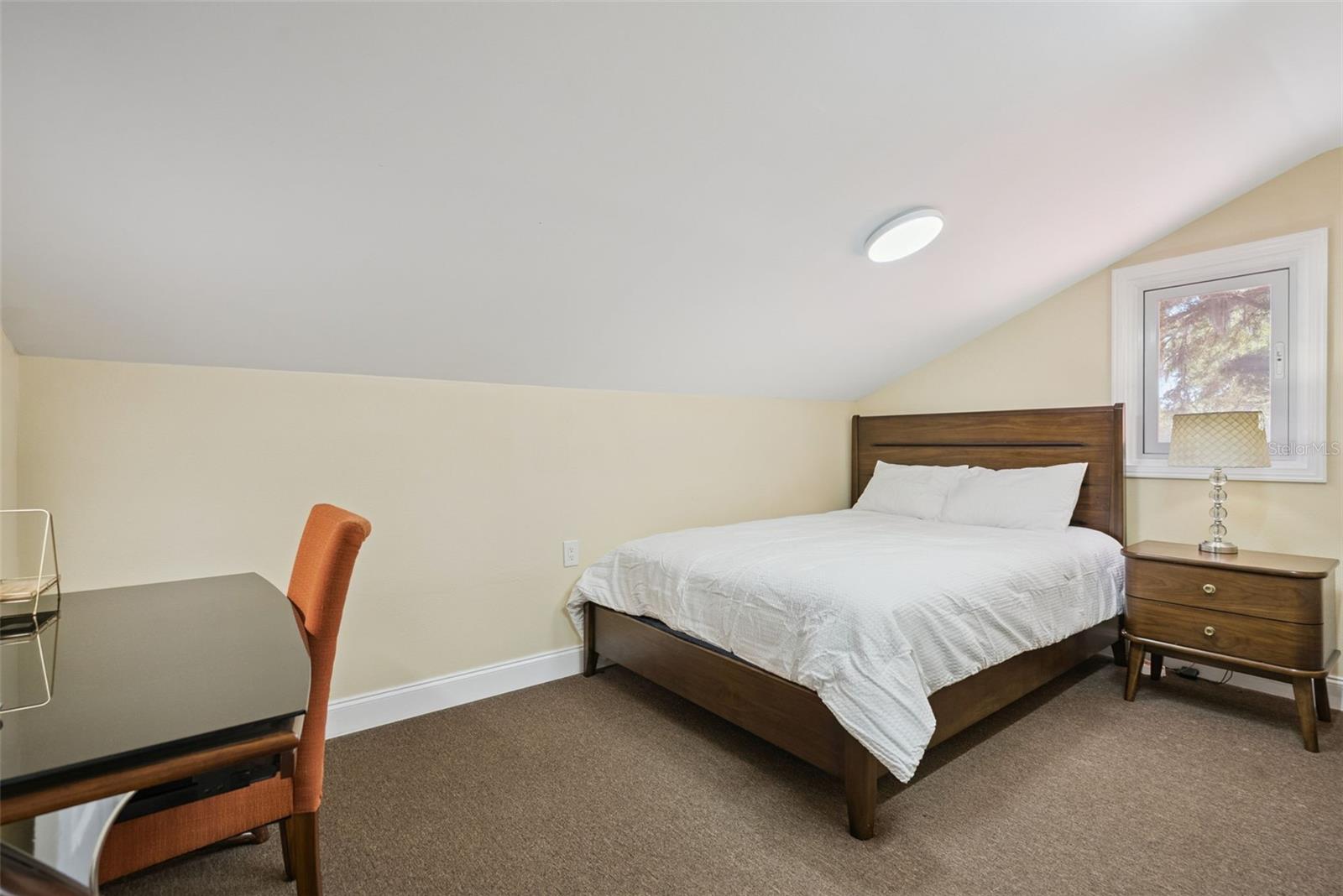 Image 40 of 67 For 1498 Markham Woods Road