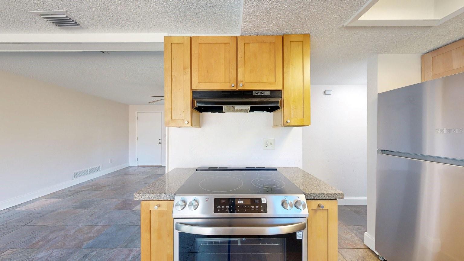 Image 6 of 22 For 352 Orchard Street