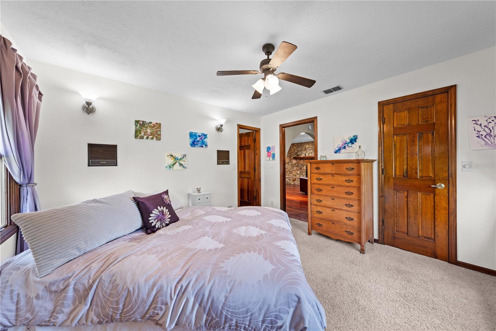 Image 18 of 91 For 6770 Bay Shore Drive