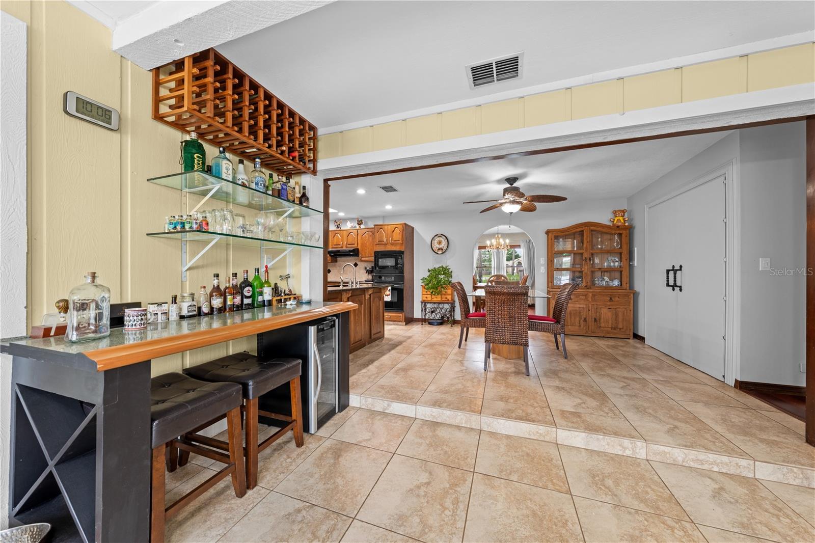 Image 37 of 91 For 6770 Bay Shore Drive