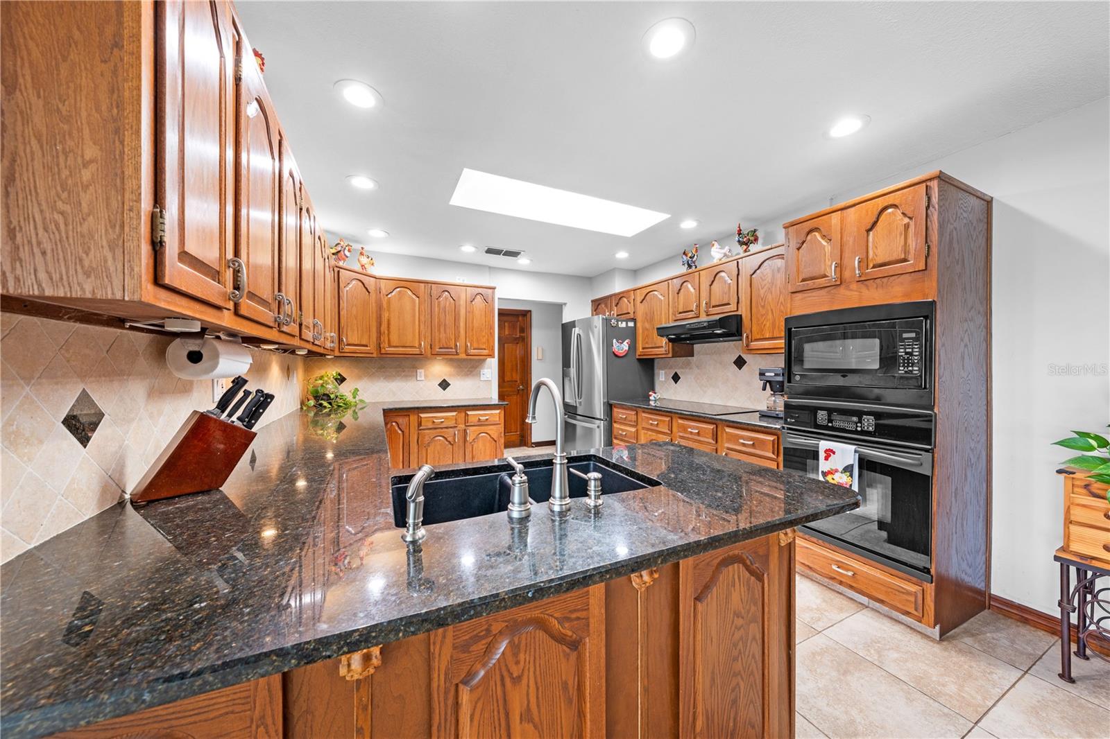 Image 39 of 91 For 6770 Bay Shore Drive