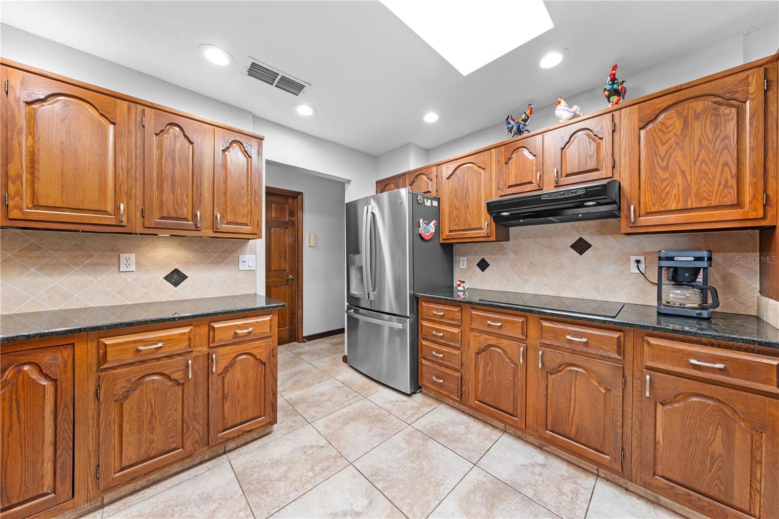 Image 43 of 91 For 6770 Bay Shore Drive