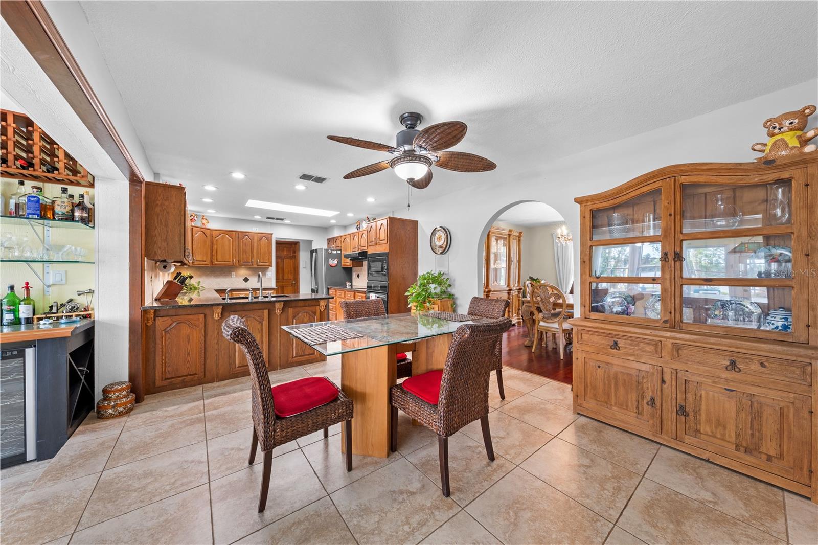 Image 46 of 91 For 6770 Bay Shore Drive