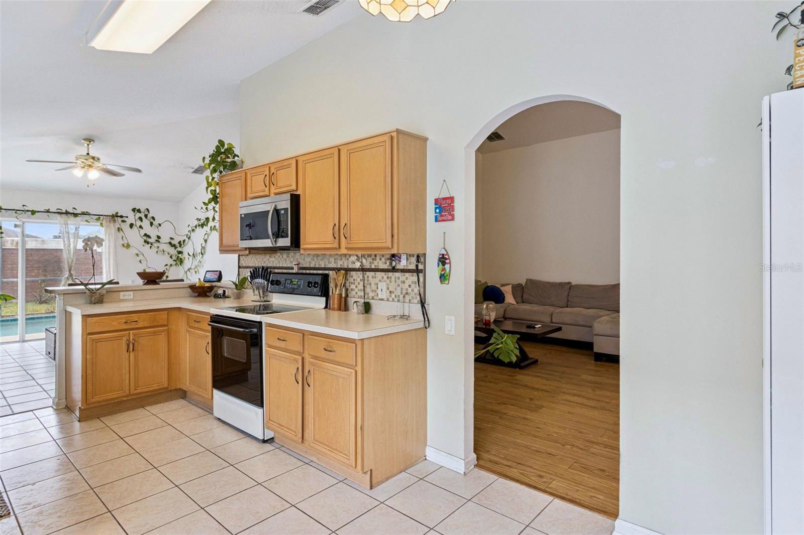 Image 10 of 31 For 3195 Whooping Crane Run