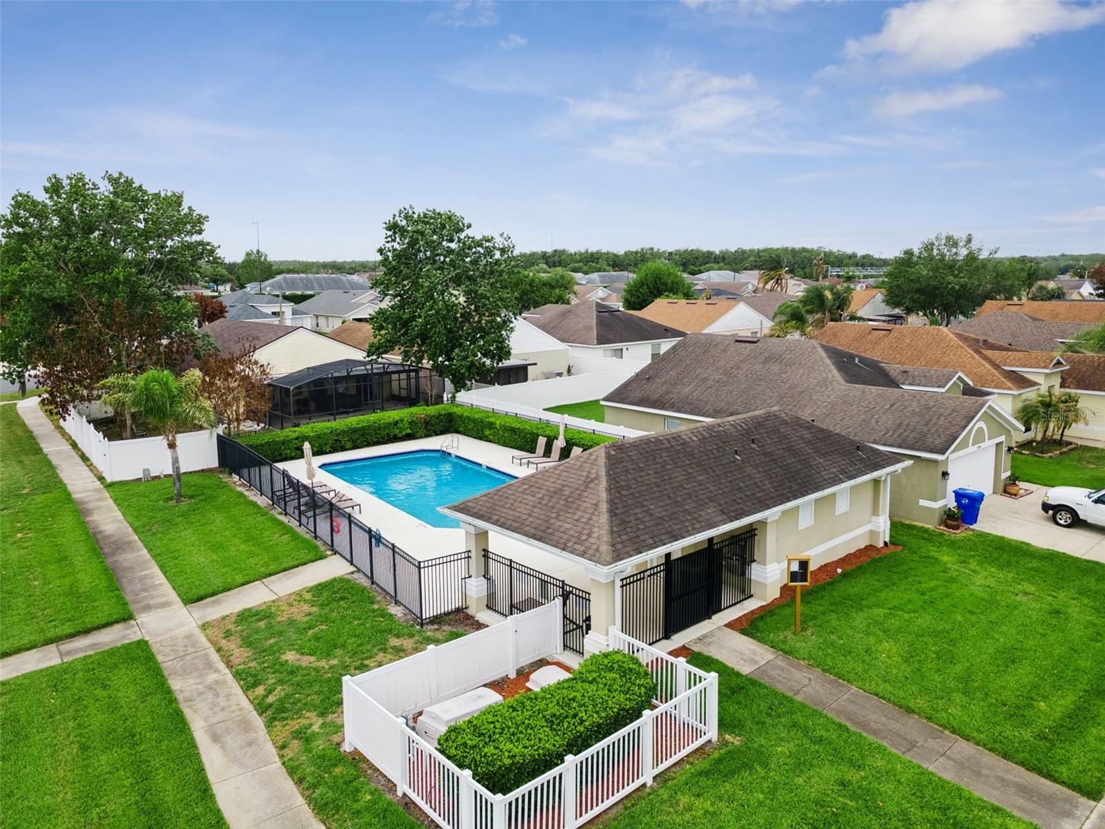 Image 27 of 31 For 3195 Whooping Crane Run