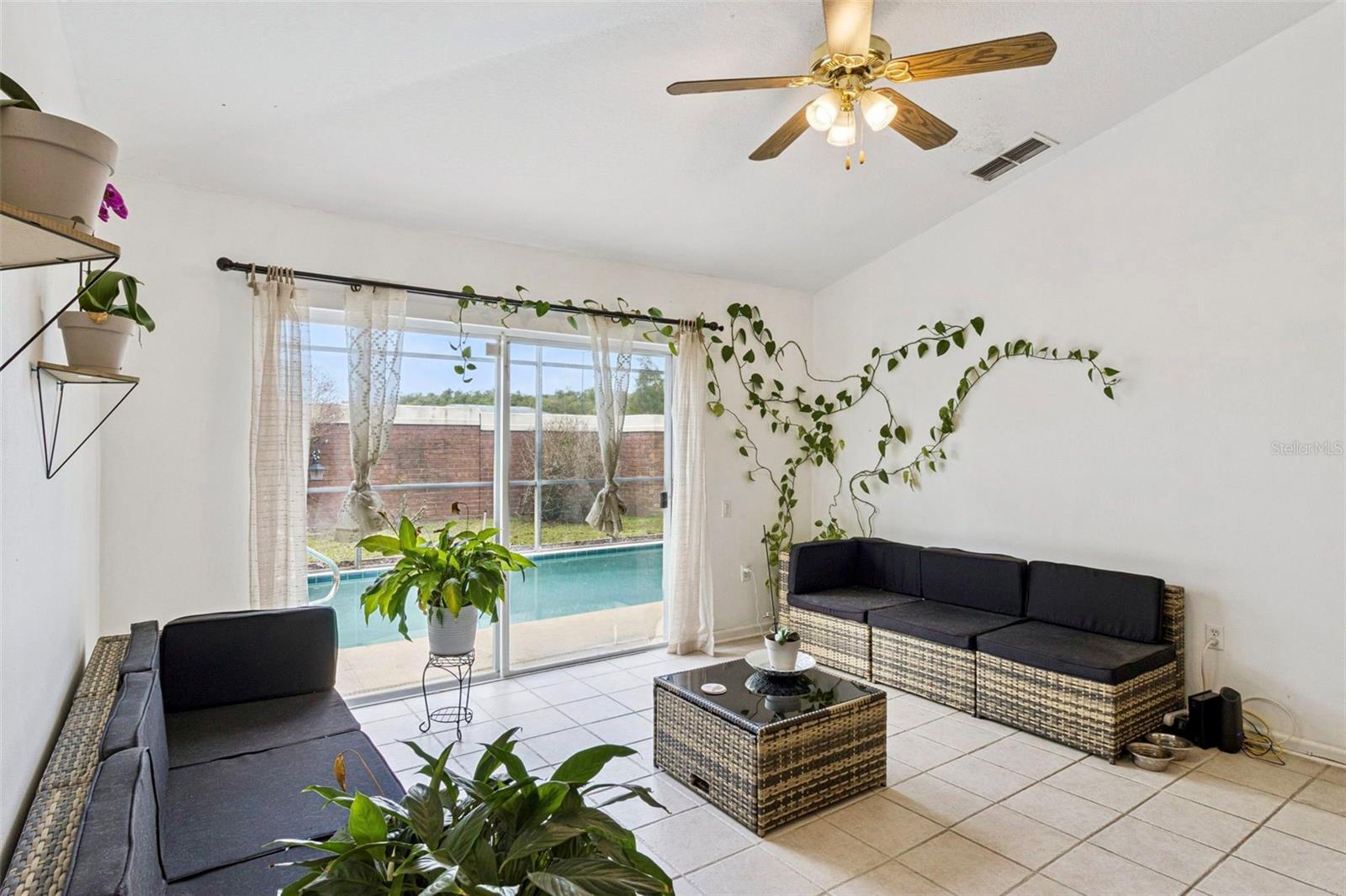 Image 7 of 31 For 3195 Whooping Crane Run