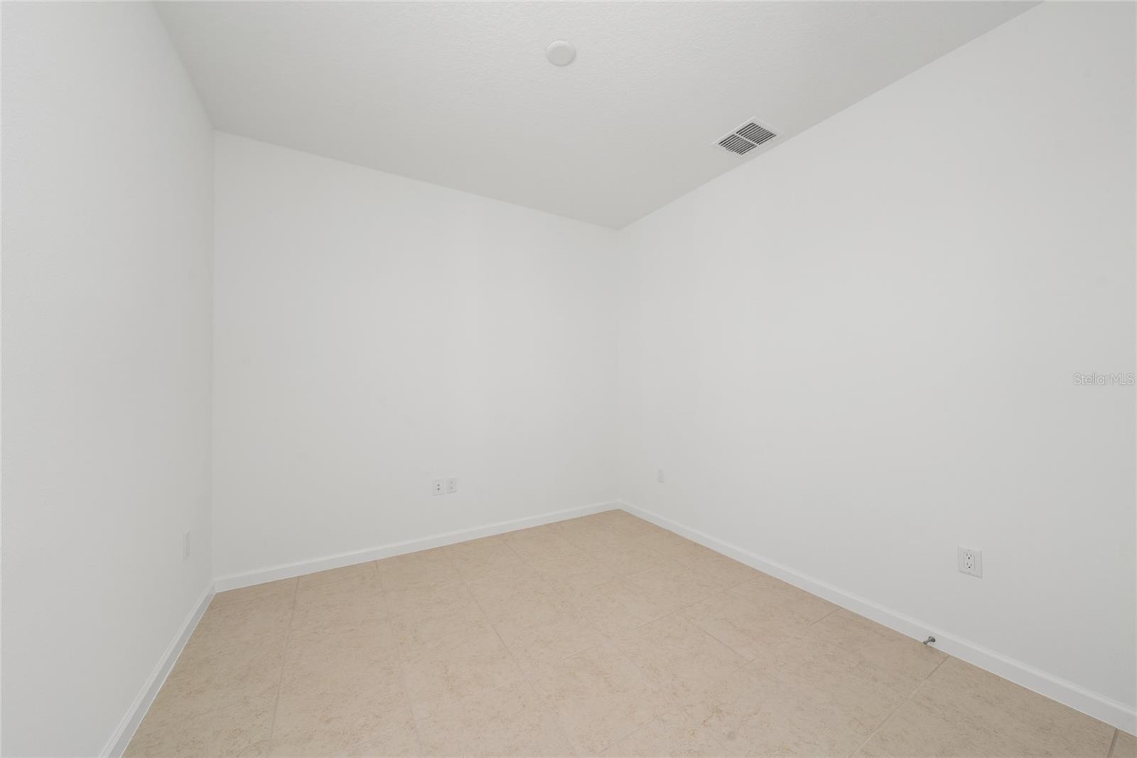 Image 18 of 35 For 2420 Celebration Boulevard