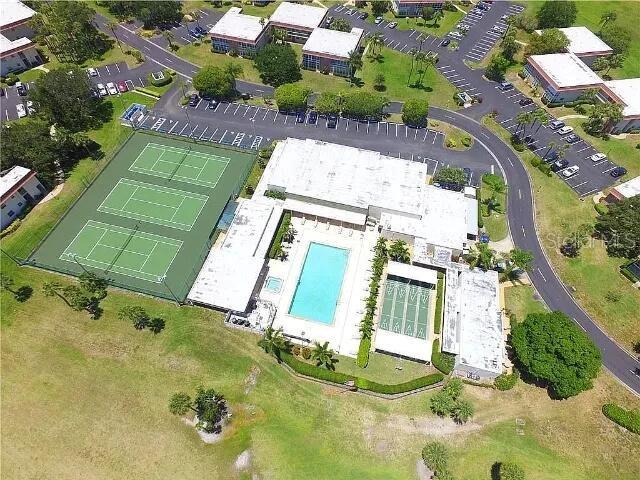 Image 3 of 18 For 94 Spring Lake Drive 203