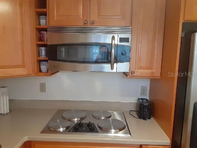 Image 4 of 18 For 94 Spring Lake Drive 203