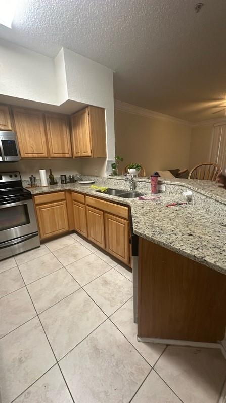 Image 5 of 11 For 8301 Elm Park Drive 110