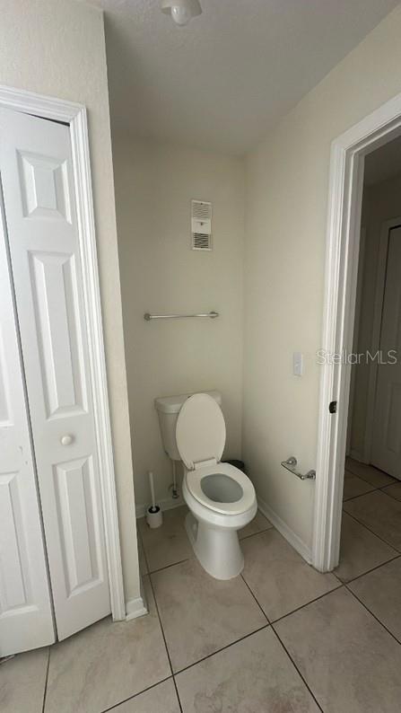 Image 8 of 11 For 8301 Elm Park Drive 110