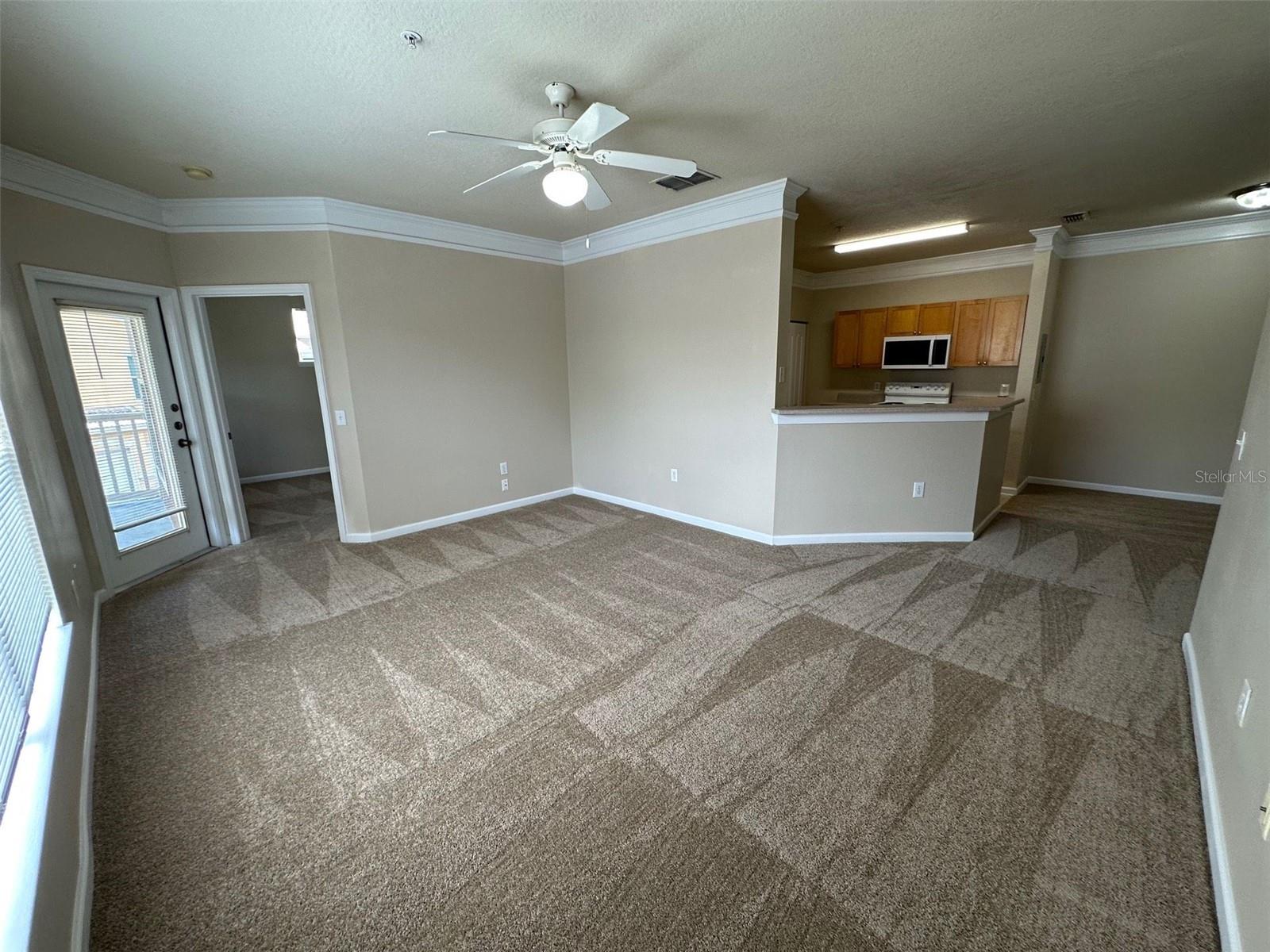 Image 10 of 36 For 8836 Villa View Circle 201