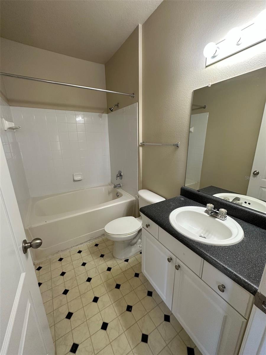 Image 24 of 36 For 8836 Villa View Circle 201