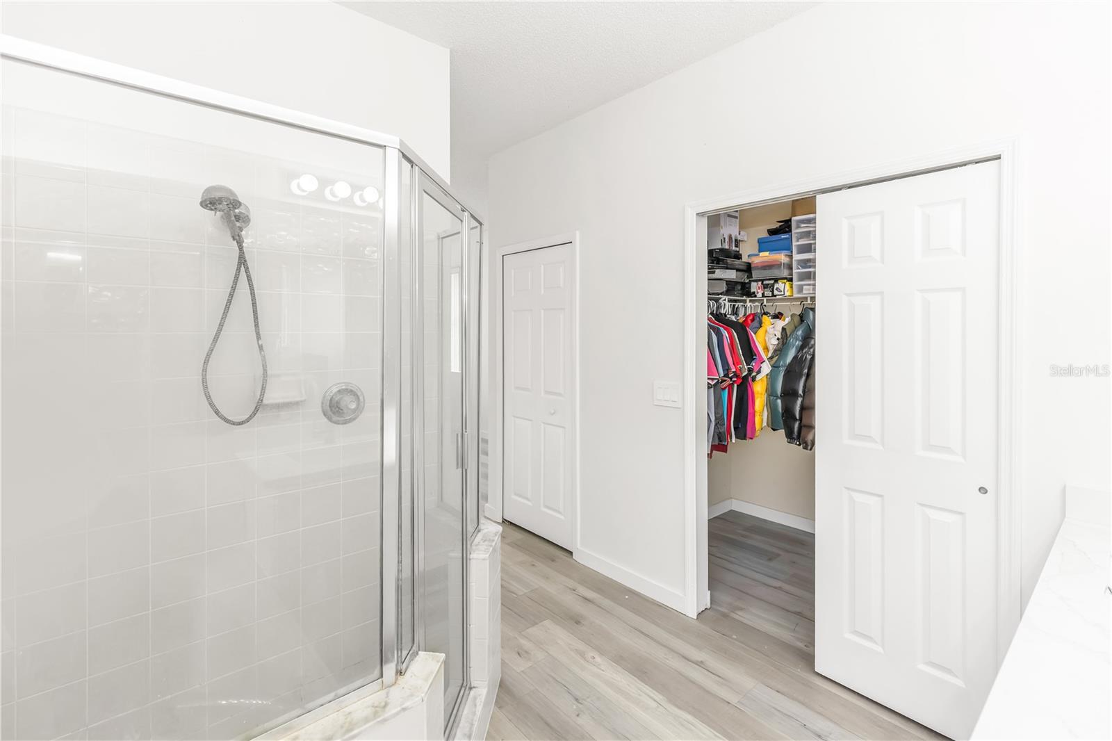 Image 12 of 27 For 1016 Lake Biscayne Way
