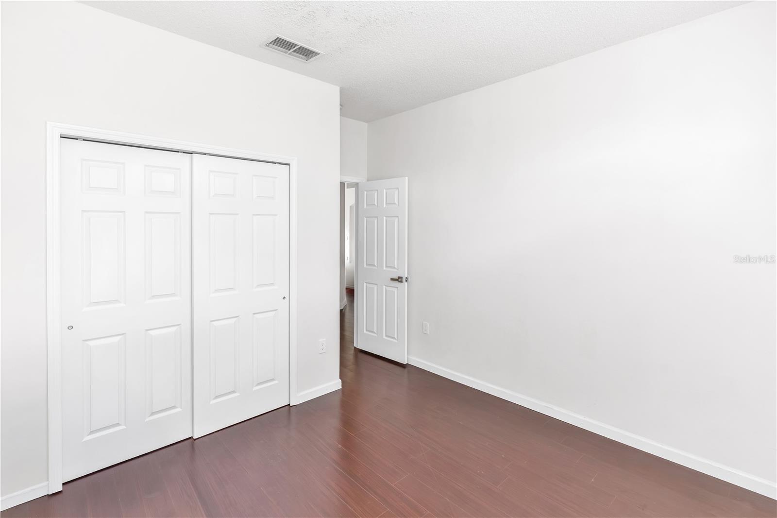 Image 14 of 27 For 1016 Lake Biscayne Way