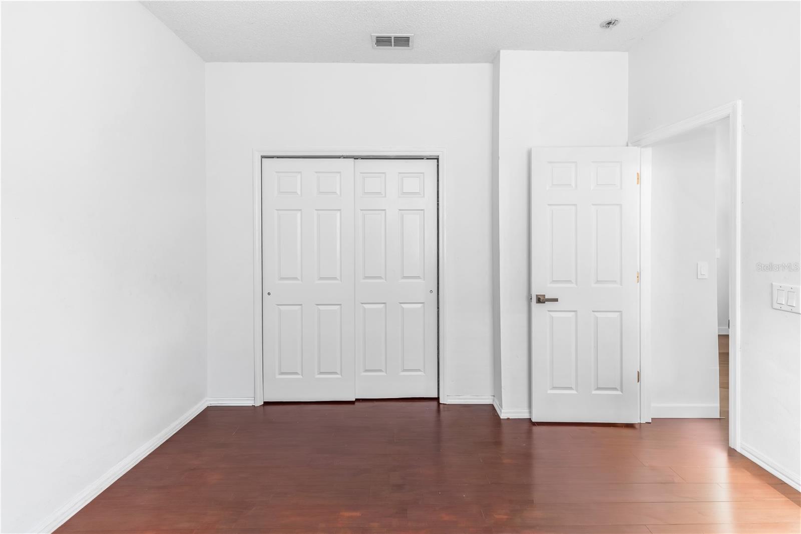 Image 16 of 27 For 1016 Lake Biscayne Way