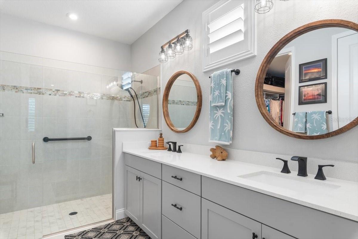 Image 17 of 55 For 98 Hoptree Place