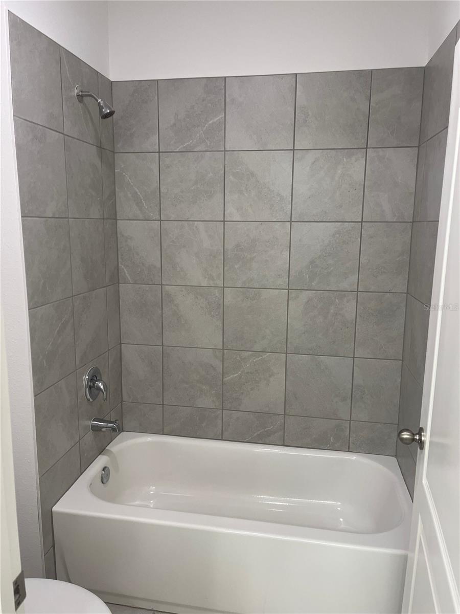 Image 22 of 28 For 2716 Bolzano Drive