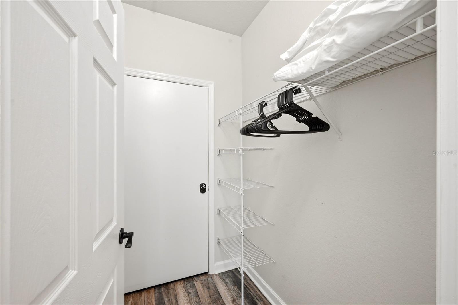 Image 21 of 30 For 1301 Tuscan Terrace 9406