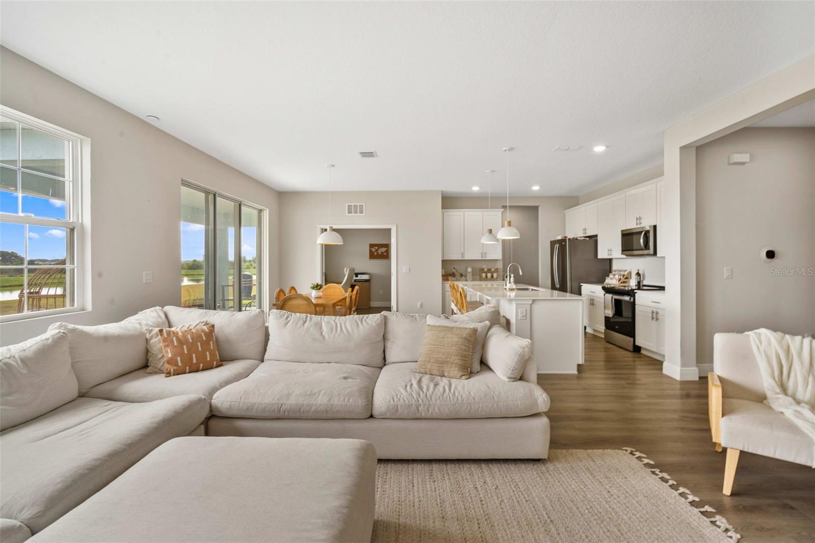 Image 24 of 47 For 10308 Fieldstone Myrtle Way