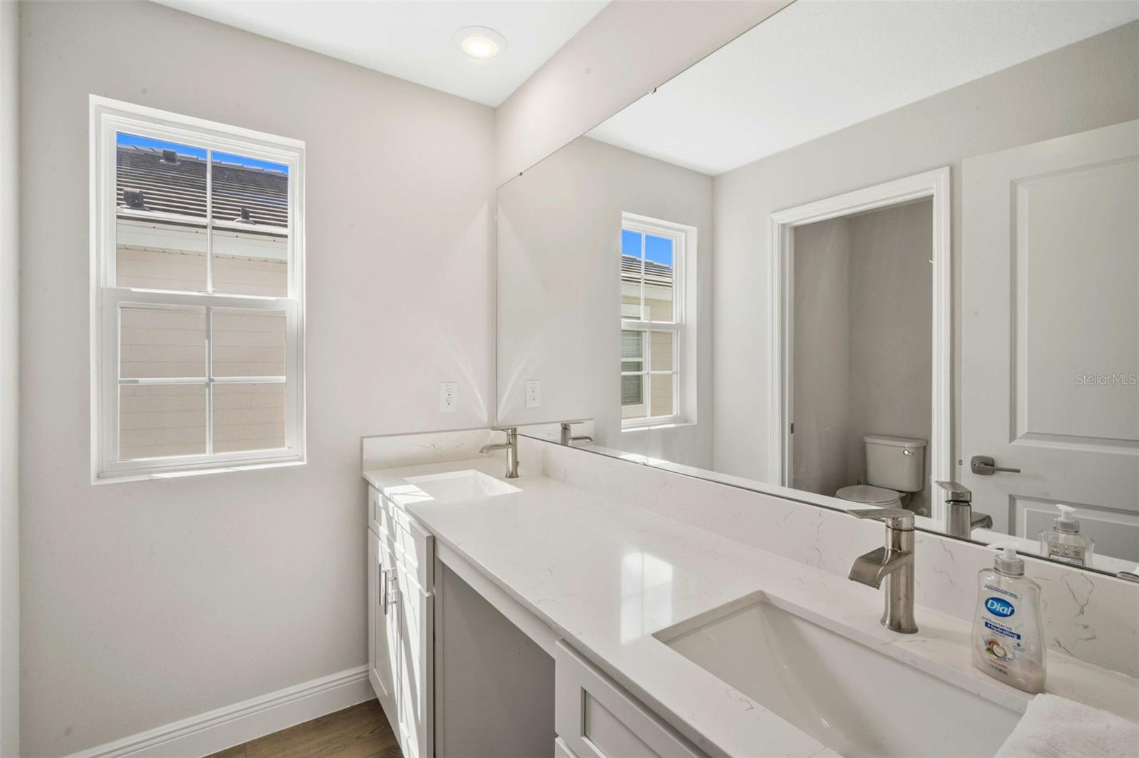 Image 43 of 47 For 10308 Fieldstone Myrtle Way