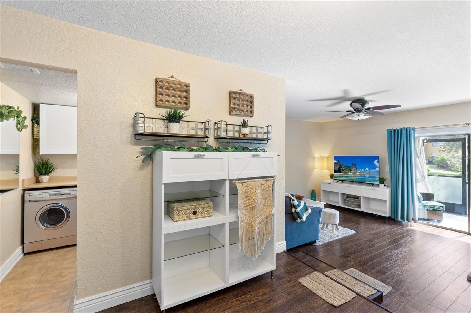 Image 5 of 23 For 754 Michigan Street 167