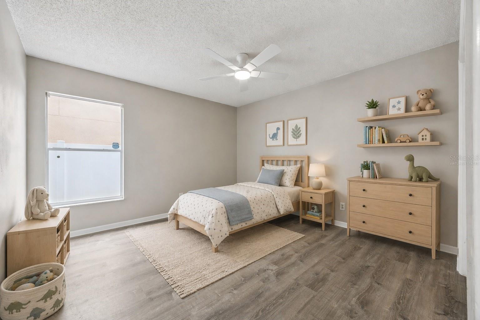 Image 16 of 29 For 12942 Forestedge Circle