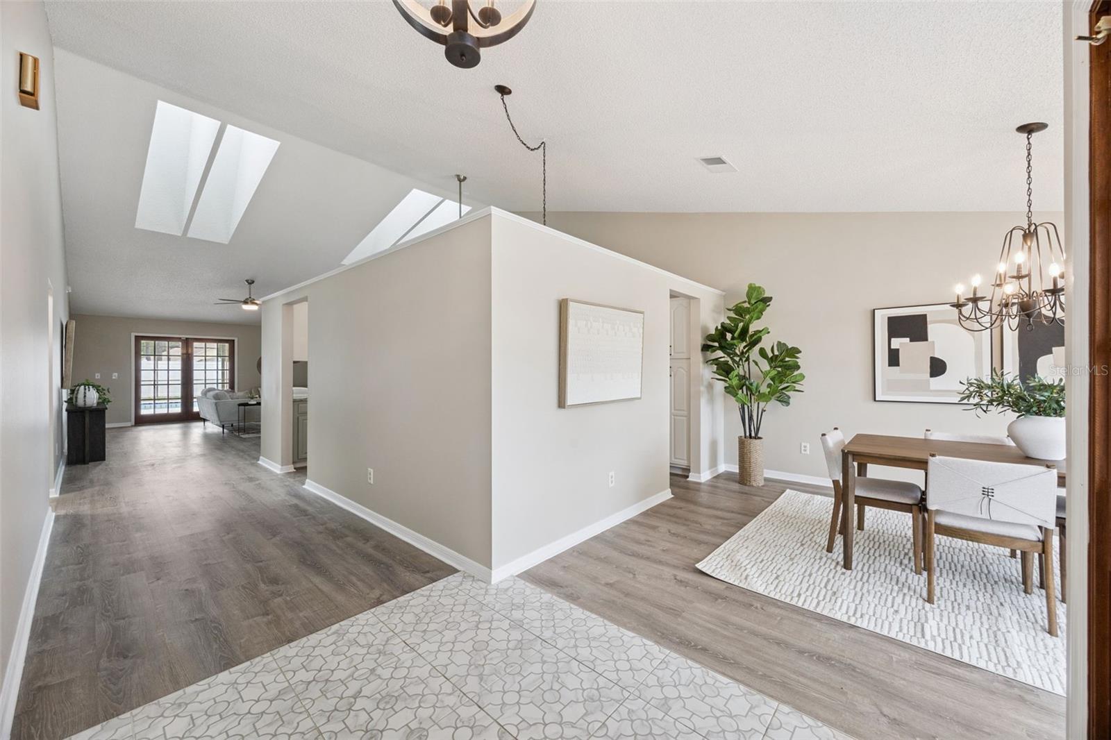 Image 5 of 29 For 12942 Forestedge Circle