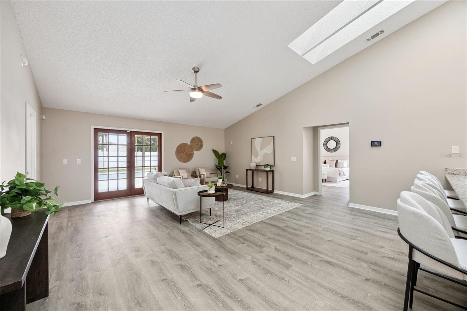 Image 8 of 29 For 12942 Forestedge Circle